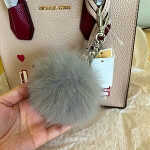 NWT —— Michael Kors large fur Gray Pom Pom key chain bag charm (No box)
